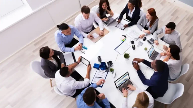 Como coordenar uma equipa de vendas de forma eficaz?