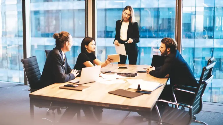 Diferença entre Diretor Comercial e Chefe de Vendas